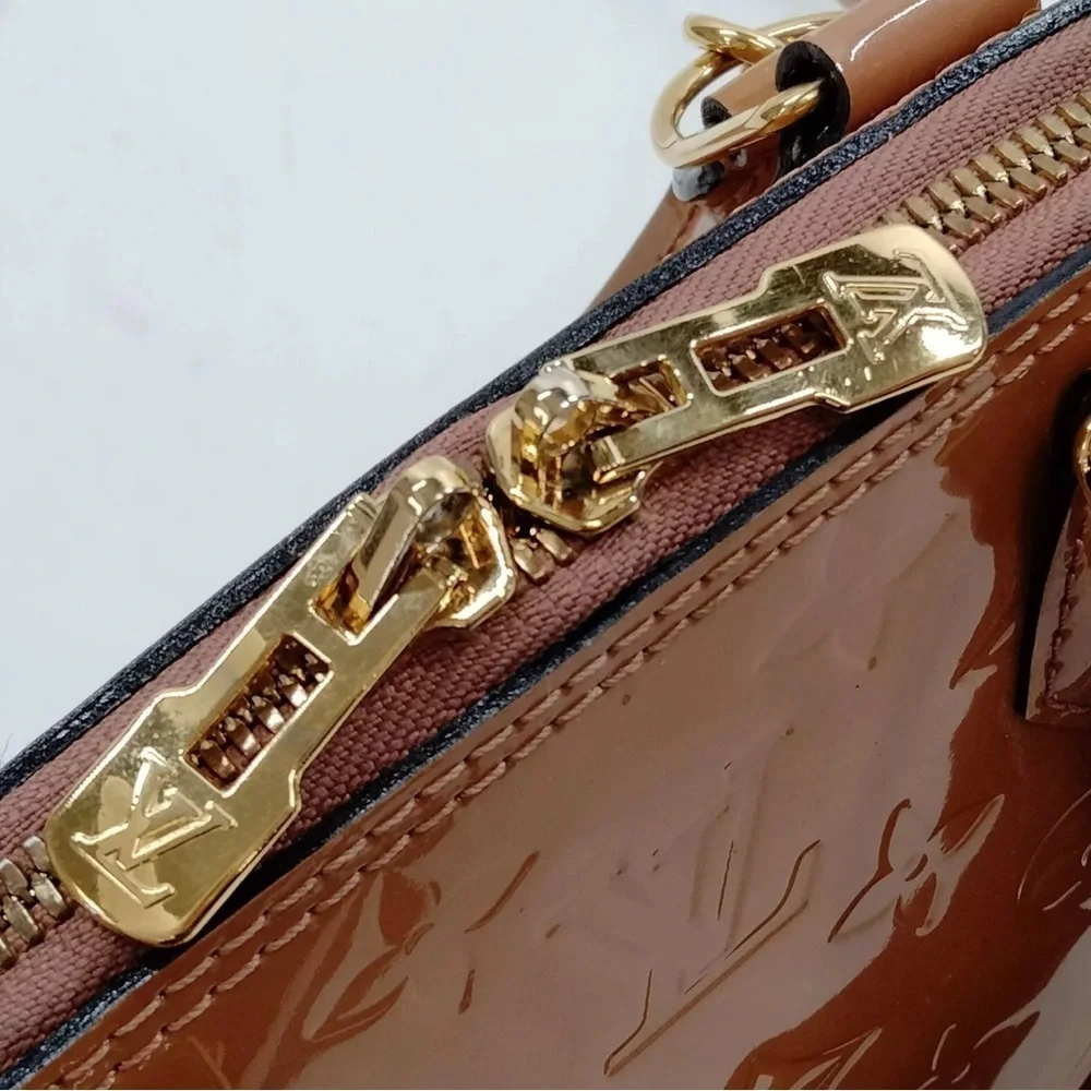 Louis Vuitton Bag- Alma BB Beige Vernis